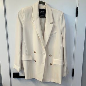 Zara Women's Oversized Off-White Blazer